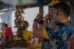 295678_579023568777271_752810893_n