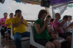 309271_579026552110306_1222607095_n