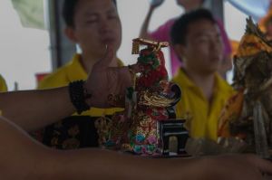 399518_579024175443877_1094825323_n