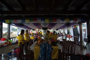 549255_579023428777285_662754703_n