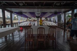 599860_579021592110802_783381622_n