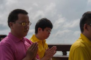 601957_579026388776989_1201125457_n